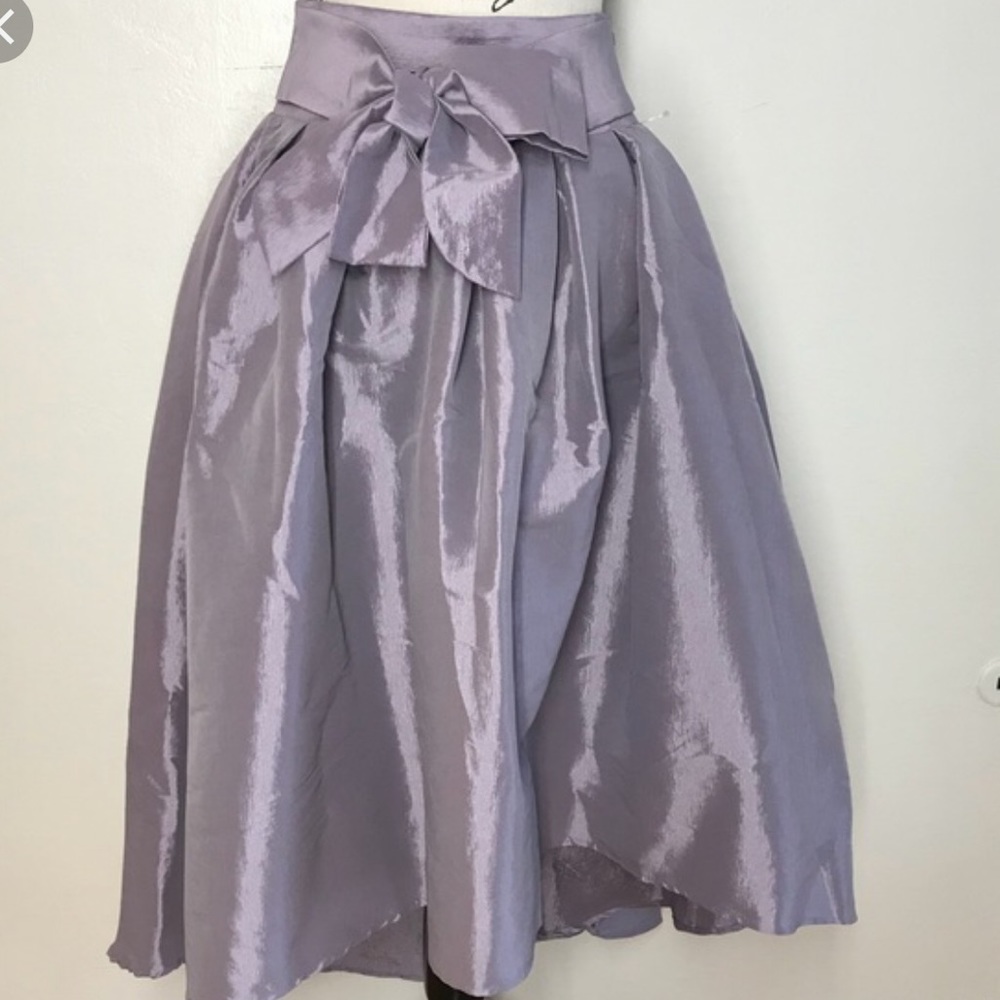 NWT Dusty lavender hi low skirt